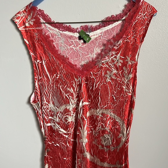 Komarov bright shiny red maxi asymmetrical dress with ivory/bronze floral design - Picture 3 of 9
